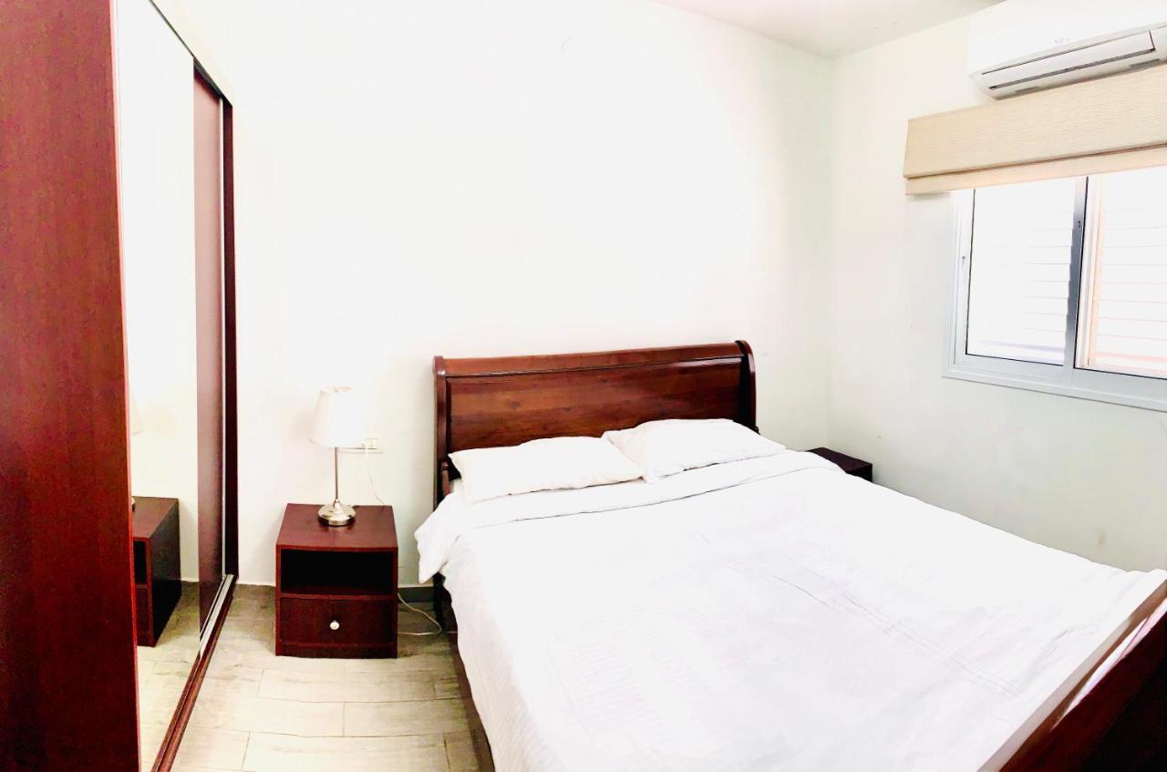 Royal Lea Apartmens เนทันยา ภายนอก รูปภาพ