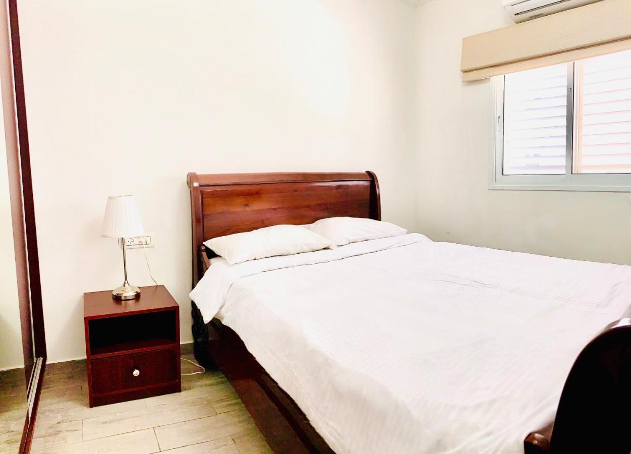 Royal Lea Apartmens เนทันยา ภายนอก รูปภาพ