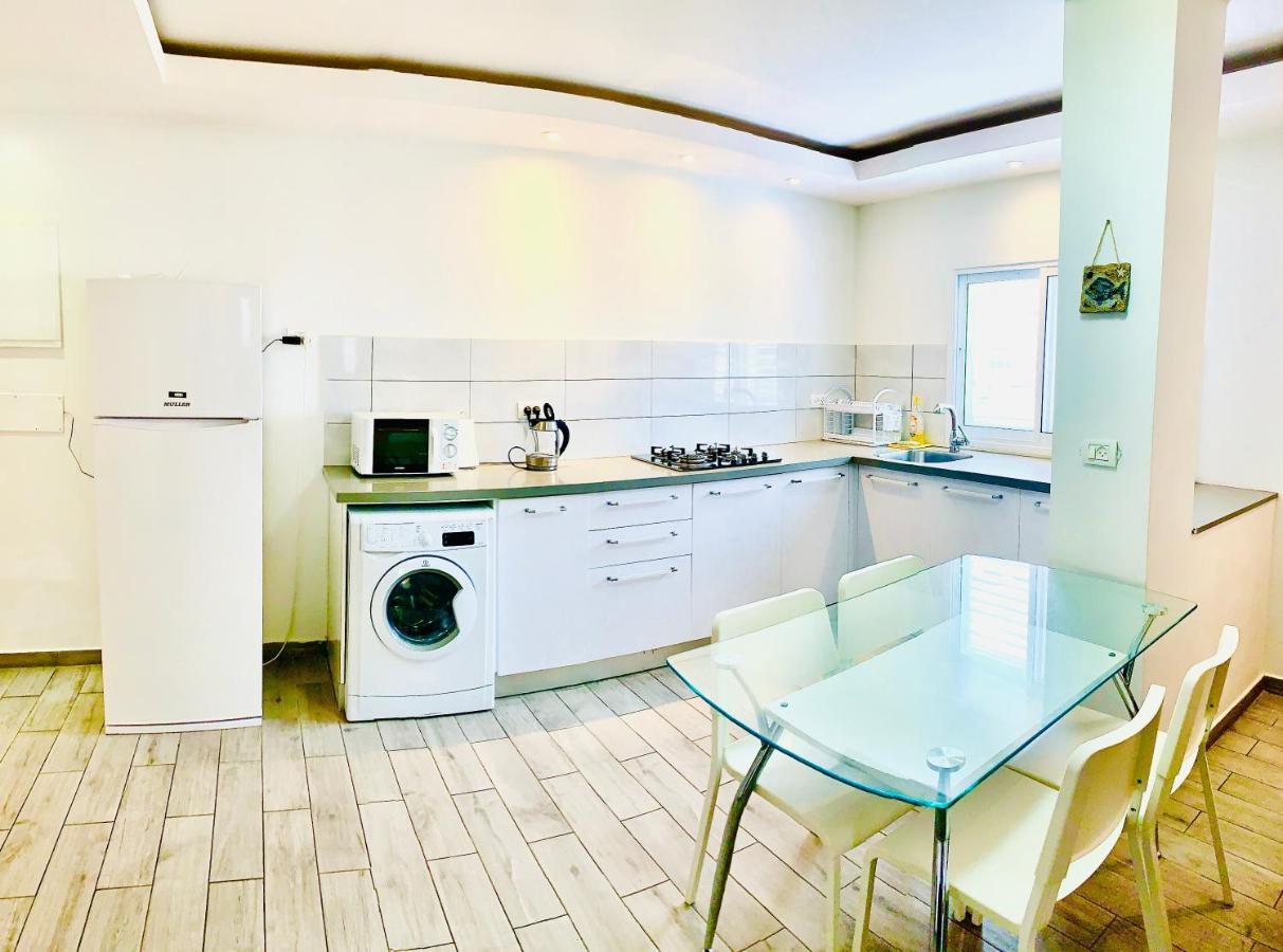 Royal Lea Apartmens เนทันยา ภายนอก รูปภาพ
