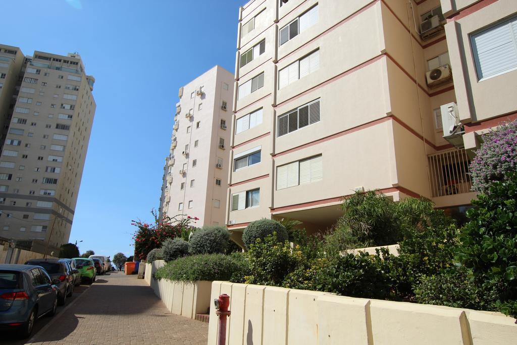Royal Lea Apartmens เนทันยา ภายนอก รูปภาพ
